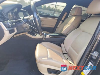 Zdjęcie 7 z 12 samochodu: 2011 BMW 550 XI VIN:WBAFU9C52BC783542 - miniatura