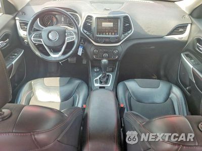 Zdjęcie 8 z 13 samochodu: 2017 JEEP CHEROKEE TRAILHAWK VIN:1C4PJMBS7HW584181 - miniatura
