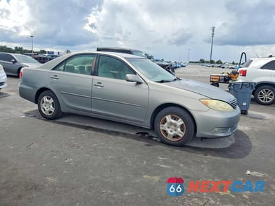 Czwarte zdjęcie samochodu z boku: 2006 TOYOTA CAMRY LE VIN:4T1BE32K56U715346 - miniatura