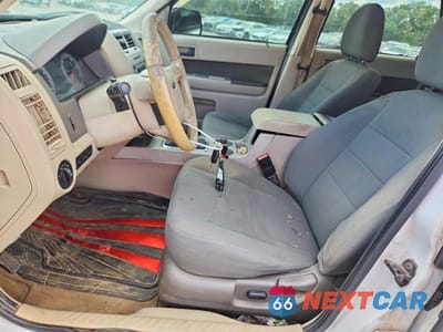 Zdjęcie 7 z 12 samochodu: 2009 FORD ESCAPE XLT VIN:1FMCU93G99KC20023 - miniatura