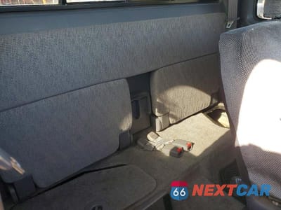 Zdjęcie 10 z 12 samochodu: 1999 TOYOTA TACOMA BASE VIN:4TAVL52N4XZ536499 - miniatura