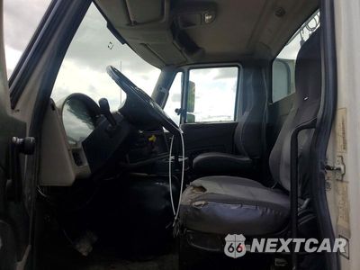 Zdjęcie 7 z 12 samochodu: 2016 INTERNATIONAL 8600 SEMI TRUCK VIN:3HSHXSNR0GN065182 - miniatura