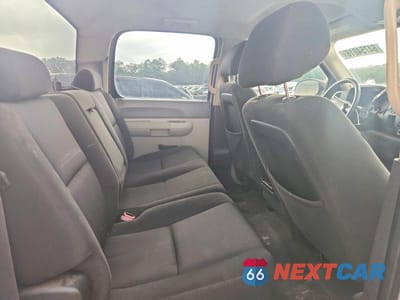 Zdjęcie 10 z 12 samochodu: 2011 CHEVROLET SILVERADO K1500 VIN:1GCPKPE32BF160076 - miniatura