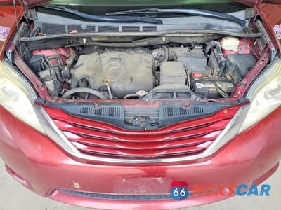 Zdjęcie 12 z 13 samochodu: 2017 TOYOTA SIENNA LE VIN:5TDJZ3DC9HS156286 - miniatura