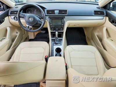 Zdjęcie 8 z 12 samochodu: 2014 VOLKSWAGEN PASSAT SE VIN:1VWBS7A36EC110512 - miniatura