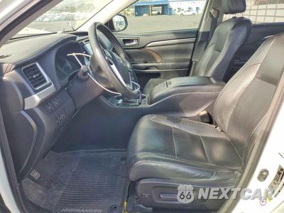 Zdjęcie 7 z 13 samochodu: 2017 TOYOTA HIGHLANDER HYBRID LIMITED PLATINUM VIN:5TDDGRFHXHS033417 - miniatura