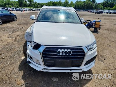 Piąte zdjęcie samochodu w środku: 2018 AUDI Q3 PREMIUM VIN:WA1ECCFS0JR020585 - miniatura