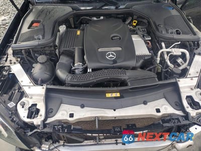 Zdjęcie 11 z 13 samochodu: 2017 MERCEDES-BENZ E 300 4MATIC VIN:WDDZF4KB7HA063412 - miniatura