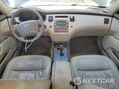 Zdjęcie 8 z 12 samochodu: 2011 HYUNDAI AZERA GLS VIN:KMHFC4DD0BA539586 - miniatura