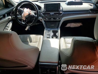 Zdjęcie 8 z 12 samochodu: 2019 HONDA ACCORD TOURING HYBRID VIN:1HGCV3F97KA018709 - miniatura