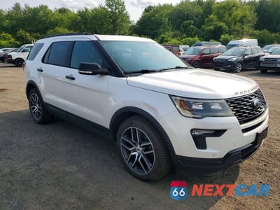 Czwarte zdjęcie samochodu z boku: 2018 FORD EXPLORER SPORT VIN:1FM5K8GT3JGA62074 - miniatura