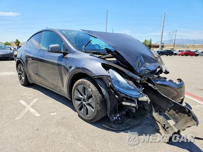Czwarte zdjęcie samochodu z boku: 2025 TESLA MODEL Y VIN:7SAYGDED3SF224789 - miniatura
