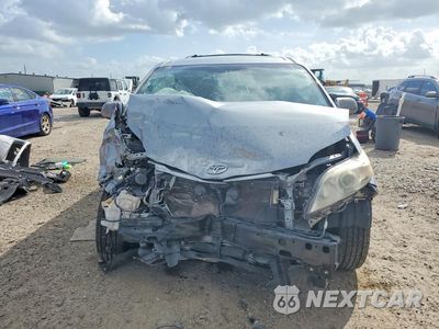 Piąte zdjęcie samochodu w środku: 2015 TOYOTA SIENNA LE VIN:5TDKK3DC3FS625541 - miniatura