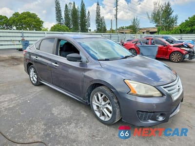 Czwarte zdjęcie samochodu z boku: 2015 NISSAN SENTRA SR VIN:3N1AB7AP6FY302624 - miniatura