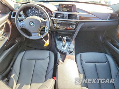 Zdjęcie 8 z 12 samochodu: 2016 BMW 320 XI VIN:WBA8A3C55GK689344 - miniatura