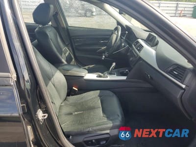 Zdjęcie 7 z 12 samochodu: 2013 BMW 320 I VIN:WBA3B1C54DF461755 - miniatura