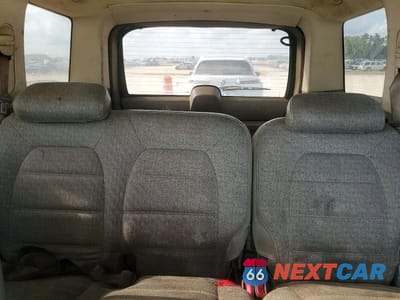Zdjęcie 10 z 14 samochodu: 2002 FORD EXPLORER XLS VIN:1FMZU72E22UC76930 - miniatura