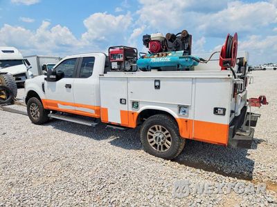 Drugie zdjęcie samochodu z przodu: 2019 FORD F350 SUPER DUTY VIN:1FD8X3BTXKEG47708 - miniatura