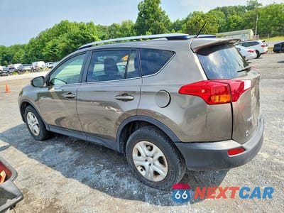 Drugie zdjęcie samochodu z przodu: 2015 TOYOTA RAV4 LE VIN:JTMBFREV4FD123284 - miniatura