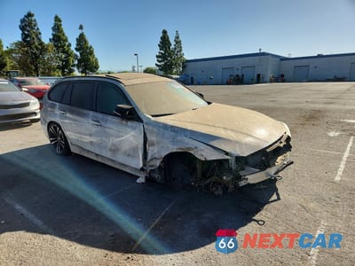 Czwarte zdjęcie samochodu z boku: 2018 BMW 330 XI VIN:WBA8K3C52JA023858 - miniatura