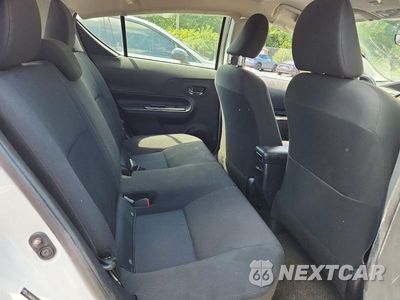Zdjęcie 10 z 12 samochodu: 2018 TOYOTA PRIUS C TWO VIN:JTDKDTB31J1599833 - miniatura