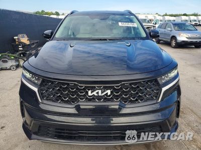 Piąte zdjęcie samochodu w środku: 2022 KIA SORENTO S VIN:5XYRL4LC0NG142197 - miniatura