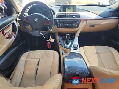 Zdjęcie 8 z 12 samochodu: 2018 BMW 320 XI VIN:WBA8A3C5XJA358871 - miniatura