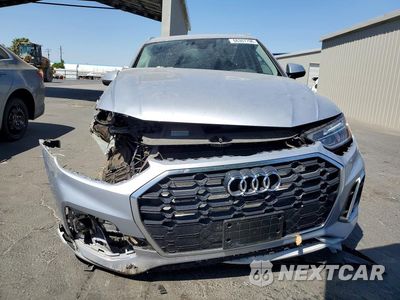 Piąte zdjęcie samochodu w środku: 2023 AUDI Q5 PREMIUM 45 VIN:WA1GAAFY1P2108229 - miniatura