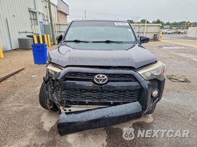 Piąte zdjęcie samochodu w środku: 2015 TOYOTA 4RUNNER SR5 VIN:JTEZU5JR7F5106085 - miniatura