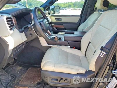 Zdjęcie 7 z 12 samochodu: 2024 TOYOTA TUNDRA 1794 EDITION HV VIN:5TFMC5DBXRX041743 - miniatura