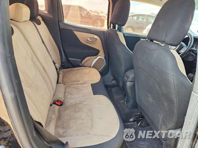 Zdjęcie 11 z 13 samochodu: 2016 JEEP RENEGADE SPORT VIN:ZACCJAAT4GPD47814 - miniatura