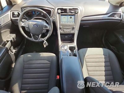 Zdjęcie 8 z 12 samochodu: 2019 FORD FUSION SE VIN:3FA6P0HDXKR125478 - miniatura