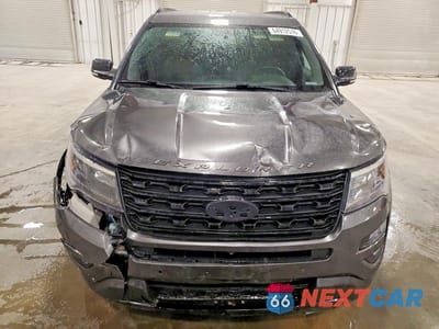 Piąte zdjęcie samochodu w środku: 2017 FORD EXPLORER SPORT VIN:1FM5K8GT2HGC85054 - miniatura