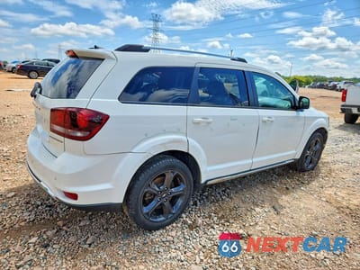 Trzecie zdjęcie samochodu z tyłu: 2020 DODGE JOURNEY CROSSROAD VIN:3C4PDCGB8LT231571 - miniatura