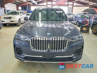 Piąte zdjęcie samochodu w środku: 2019 BMW X7 XDRIVE50I VIN:5UXCX4C58KLB39979 - miniatura