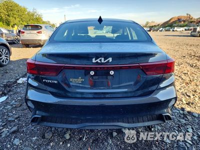 Zdjęcie 6 z 12 samochodu: 2023 KIA FORTE LXS VIN:3KPF24AD6PE673048 - miniatura