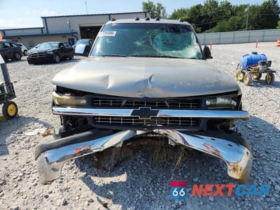 Piąte zdjęcie samochodu w środku: 2000 CHEVROLET SILVERADO K2500 VIN:1GCGK24U8YE148431 - miniatura