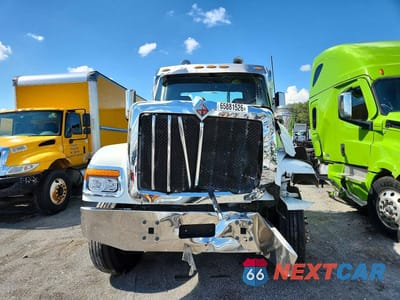 Piąte zdjęcie samochodu w środku: 2022 INTERNATIONAL HX520 SEMI TRUCK VIN:3HSPAAPR1NN683662 - miniatura