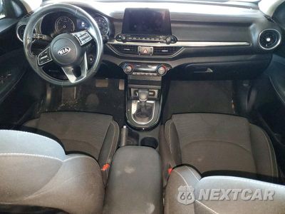 Zdjęcie 8 z 12 samochodu: 2019 KIA FORTE S VIN:3KPF34AD0KE023542 - miniatura