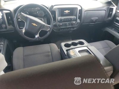 Zdjęcie 8 z 12 samochodu: 2018 CHEVROLET SILVERADO K1500 LT VIN:1GCVKREH0JZ193122 - miniatura