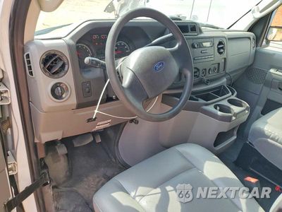 Zdjęcie 8 z 13 samochodu: 2019 FORD ECONOLINE E450 SUPER DUTY CUTAWAY VAN VIN:1FDXE4FS8KDC19330 - miniatura
