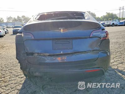 Zdjęcie 6 z 12 samochodu: 2025 TESLA MODEL Y VIN:7SAYGDED1SF250940 - miniatura