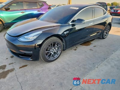 2018 TESLA MODEL 3 5YJ3E1EA2JF172376 - główne zdjęcie licytacji z USA - miniatura