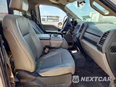 Zdjęcie 10 z 12 samochodu: 2017 FORD F550 SUPER DUTY VIN:1FDUF5GY2HEB24886 - miniatura