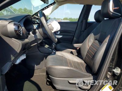 Zdjęcie 7 z 13 samochodu: 2020 NISSAN KICKS SR VIN:3N1CP5DV2LL568059 - miniatura