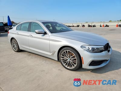 Czwarte zdjęcie samochodu z boku: 2019 BMW 530 I VIN:WBAJA5C59KBX49115 - miniatura