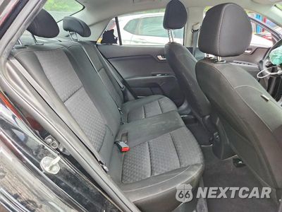 Zdjęcie 10 z 12 samochodu: 2023 KIA RIO S VIN:3KPA24AD4PE611626 - miniatura
