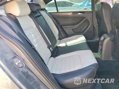 Zdjęcie 10 z 13 samochodu: 2016 VOLKSWAGEN JETTA SPORT VIN:3VWD17AJ5GM393755 - miniatura