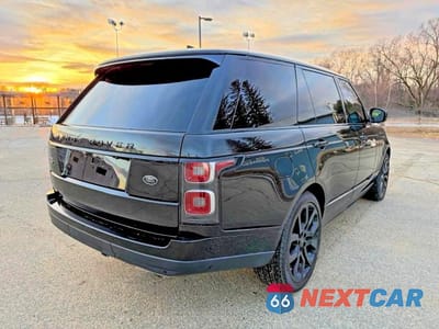 Czwarte zdjęcie samochodu z boku: 2020 LAND ROVER RANGE ROVER P525 HSE VIN:SALGS5SE0LA579304 - miniatura