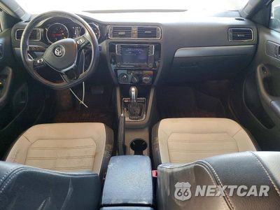 Zdjęcie 8 z 12 samochodu: 2016 VOLKSWAGEN JETTA SPORT VIN:3VWD17AJ0GM413832 - miniatura